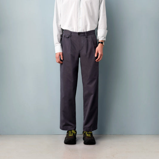 LIGHTWEIGHT BAGGY CHINOS