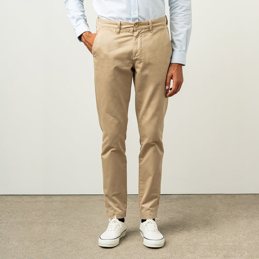 CHINOS